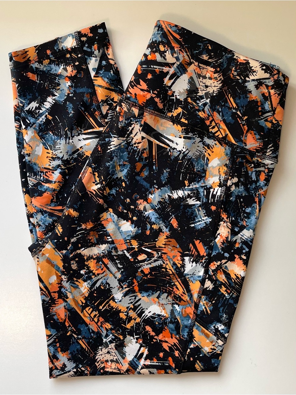 Cali Active Wear Leggings - Bold Graffiti Pattern - Size Large